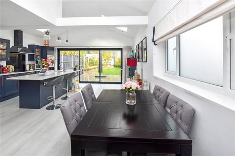 3 bedroom semi-detached house for sale, Oaklands Road, Bexleyheath, DA6