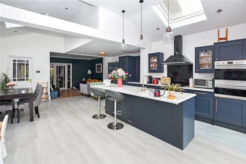3 bedroom semi-detached house for sale, Oaklands Road, Bexleyheath, DA6