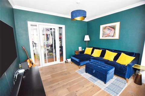 3 bedroom semi-detached house for sale, Oaklands Road, Bexleyheath, DA6