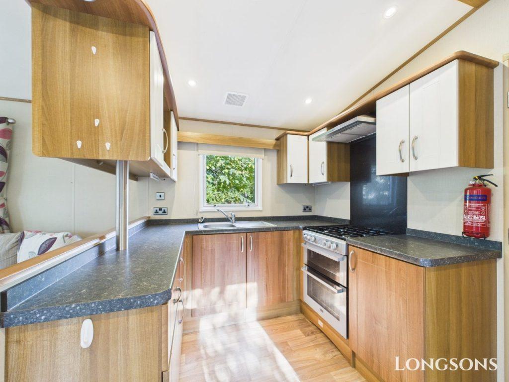 Cam02173g0 Pr0280 Still032