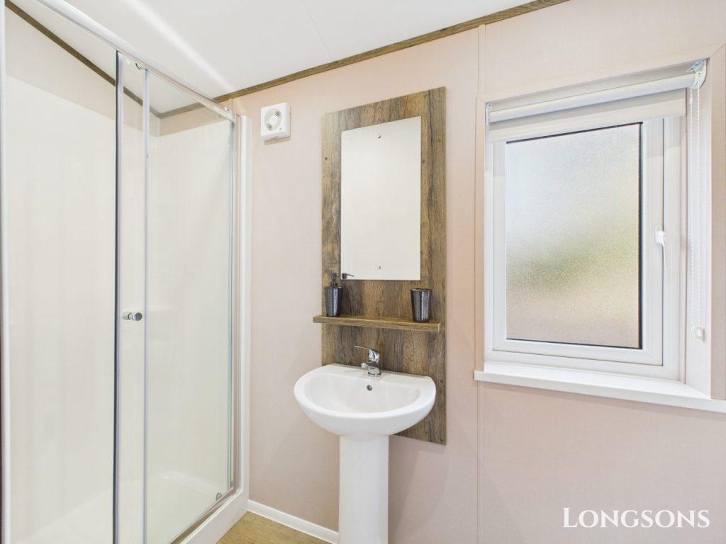 Cam02173g0 Pr0280 Still024