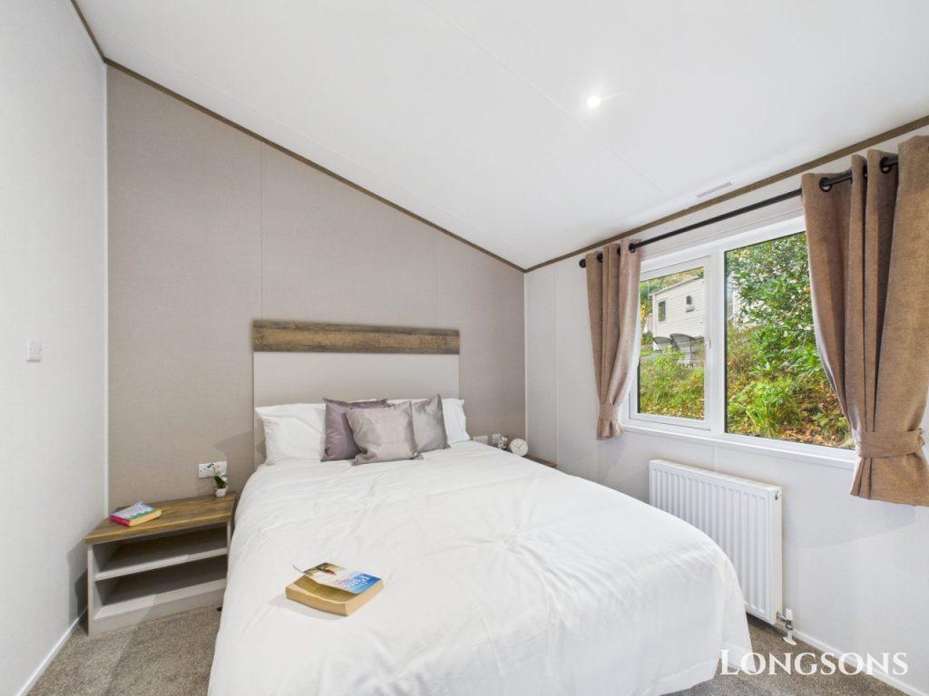 Cam02173g0 Pr0280 Still048