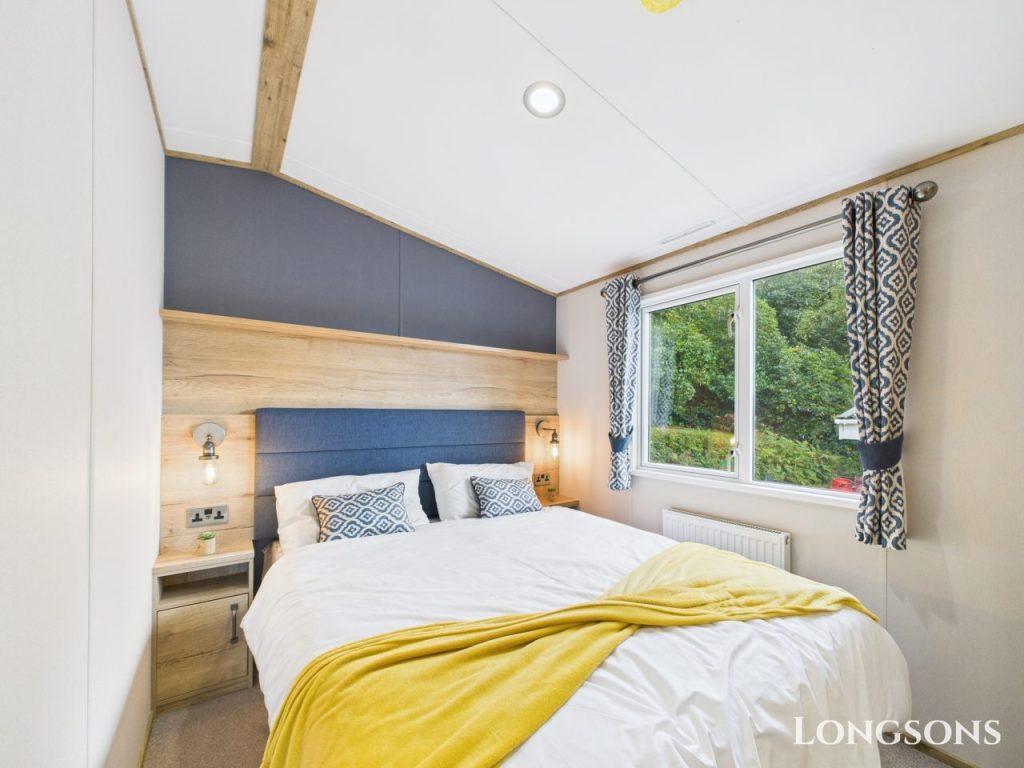 Cam02173g0 Pr0280 Still064