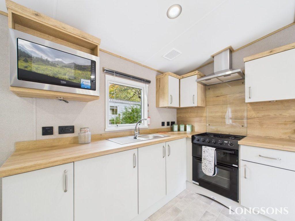 Cam02173g0 Pr0280 Still005