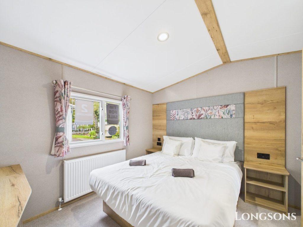 Cam02173g0 Pr0280 Still008