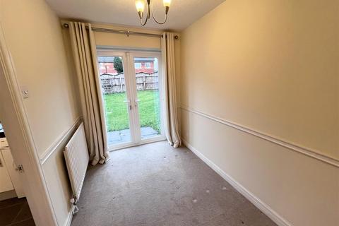 2 bedroom semi-detached house to rent, Holmeswood Close, Wilmslow