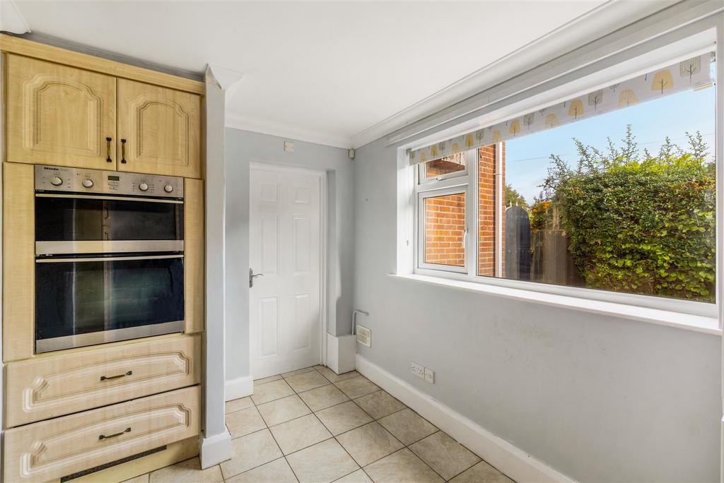 338 Cricklewood (Kirton End)-20.jpg