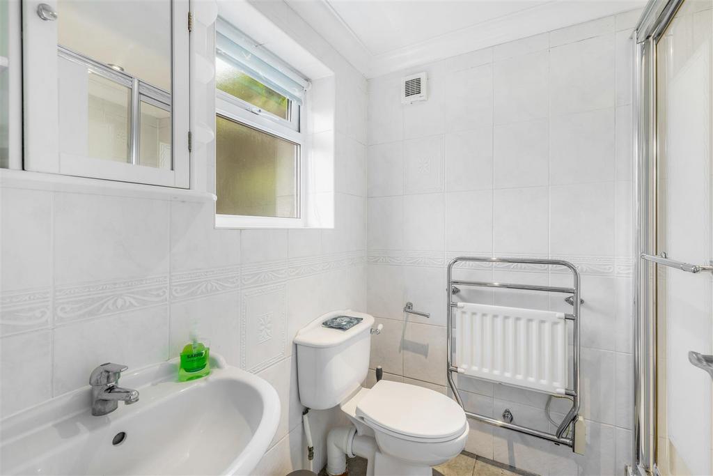 338 Cricklewood (Kirton End)-22.jpg