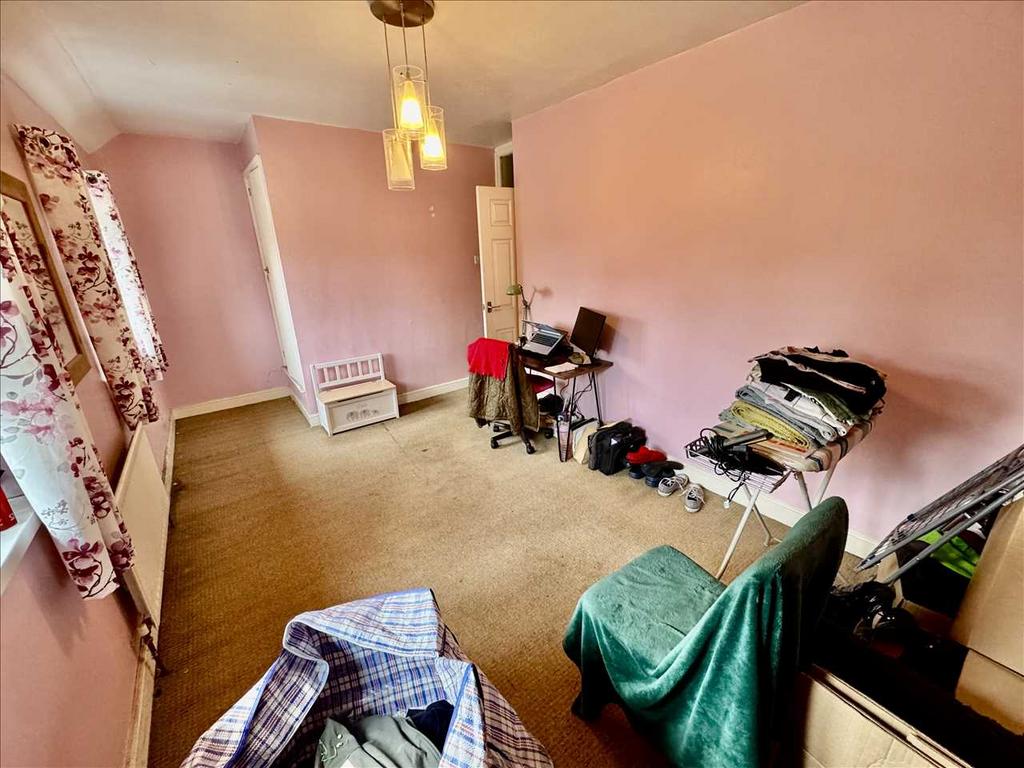 BEDROOM 1  (Front)