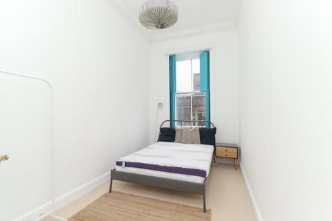 2 bedroom flat for sale, King Street, Margate, Kent, CT9
