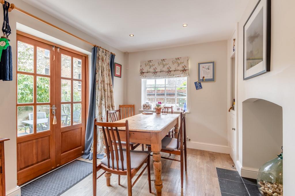Breakfast Room