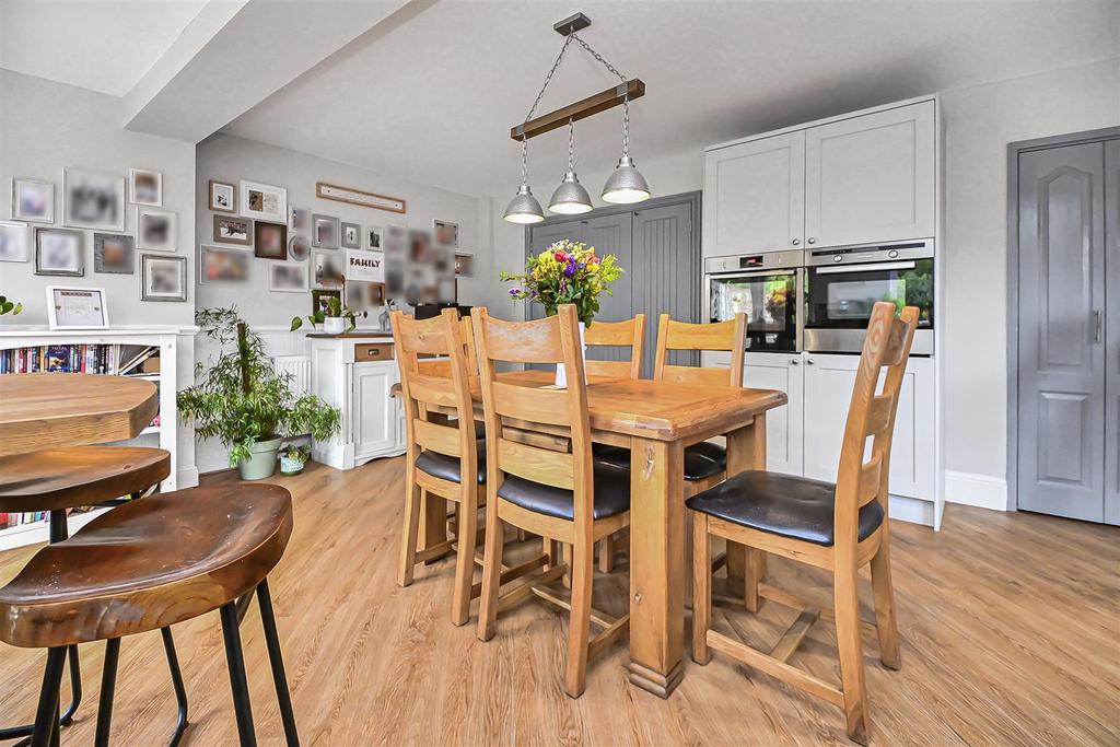 59 Haddon Road Dining Kitchen (8).jpg