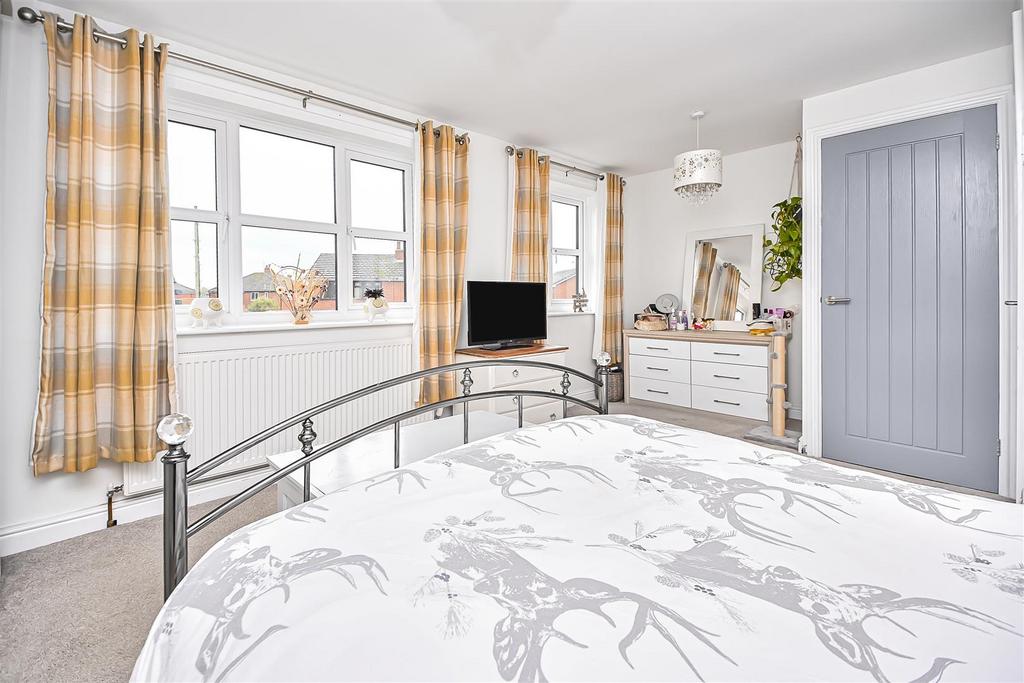 59 Haddon Road Bedroom 1 (2).jpg