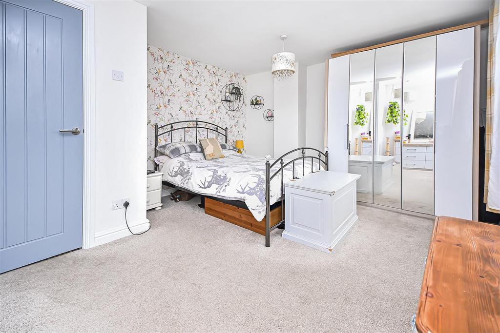 59 Haddon Road Bedroom 1 (1).jpg