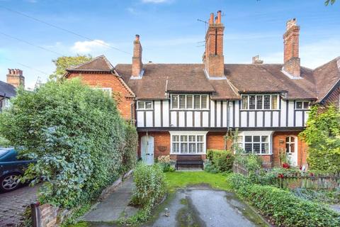 2 bedroom terraced house for sale, The Valley, Guildford GU2
