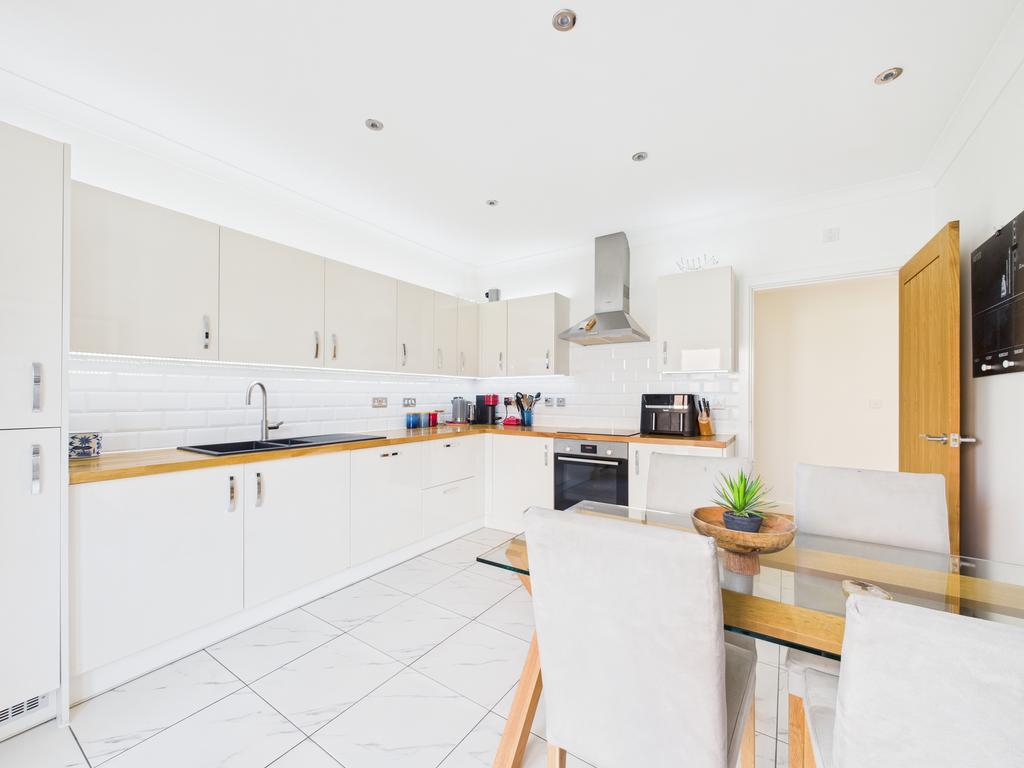 Kitchen 1
