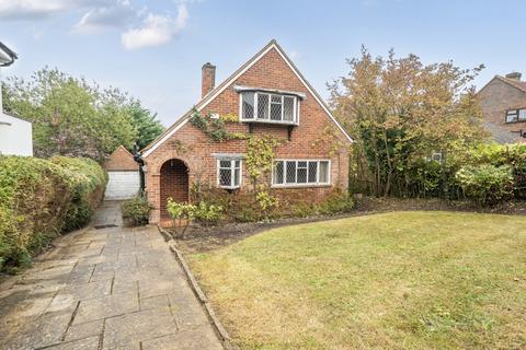 3 bedroom bungalow for sale, Longmead, Surrey GU1