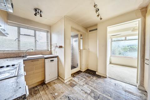 3 bedroom bungalow for sale, Longmead, Surrey GU1