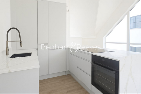 undefined, Elephant Lane, London SE16