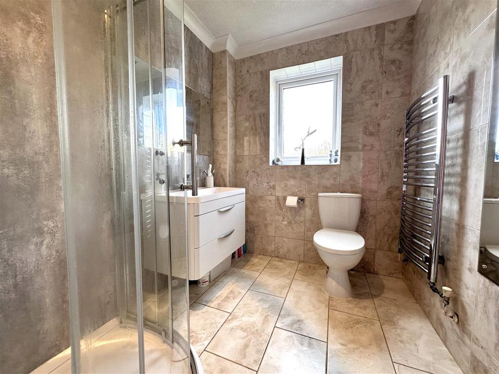 Contemporary Shower Room 291