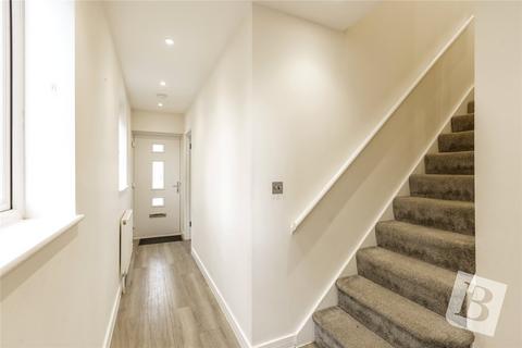 3 bedroom semi-detached house for sale, Manor Road, Benfleet, Essex, SS7