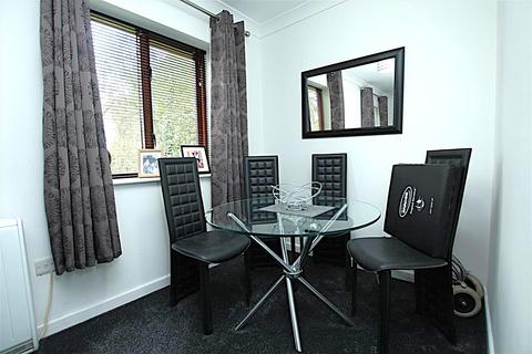 1 bedroom flat for sale, Barrow Down Gardens, Southampton