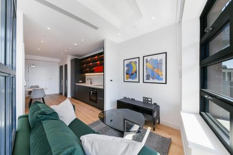Studio for sale, Defoe House, 123 City Island Way, London, E14