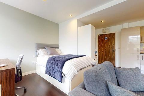 Studio to rent, Apt 17, Park Square Residence, 21 Park Square South LS1