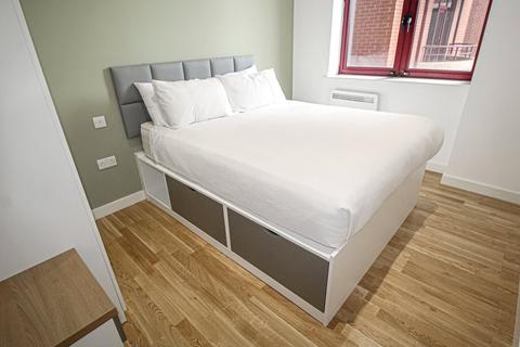 1 bedroom apartment to rent, Apt 35, Q One Residence, Wade Lane LS2