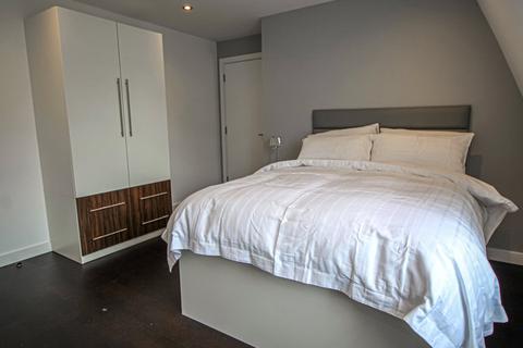 2 bedroom apartment to rent, Apt 56, Park Square Residence, 21 Park Square South LS1