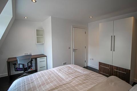 2 bedroom apartment to rent, Apt 56, Park Square Residence, 21 Park Square South LS1