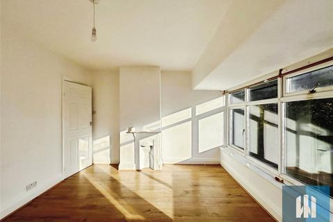 3 bedroom semi-detached house to rent, Newsome Road, Newsome, Huddersfield, HD4
