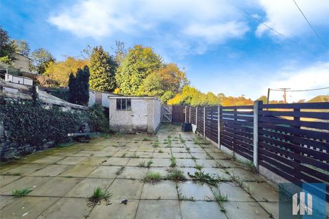 3 bedroom semi-detached house to rent, Newsome Road, Newsome, Huddersfield, HD4