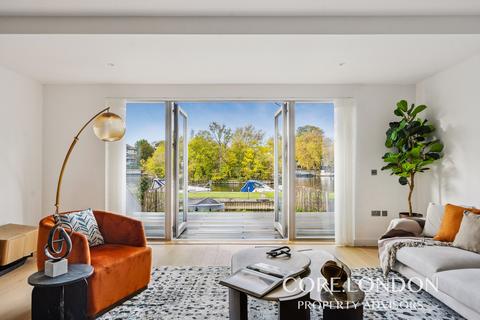 undefined, Waterside living, Taplow, SL6