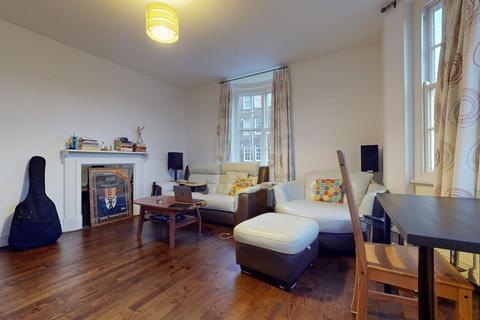 2 bedroom flat to rent, Queensway, London W2