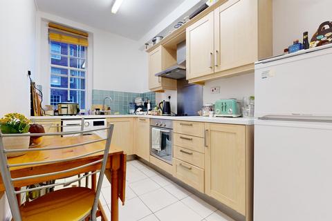 2 bedroom flat to rent, Queensway, London W2