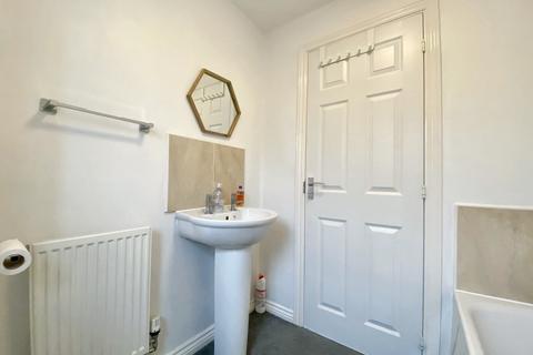 1 bedroom in a house share to rent, Sandwell Grove, Cradley Heath B64