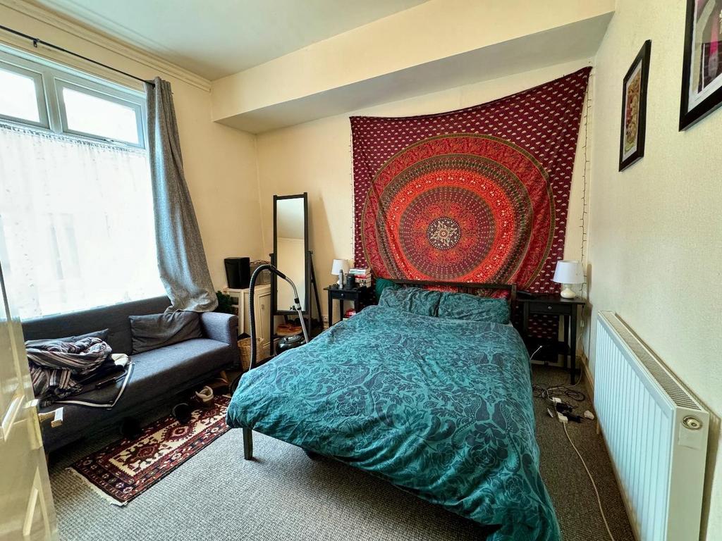 Gf bedroom