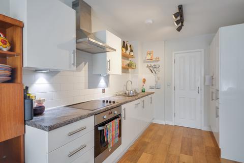 1 bedroom apartment for sale, at Oleander House, 1B Glengall Road, London SE15
