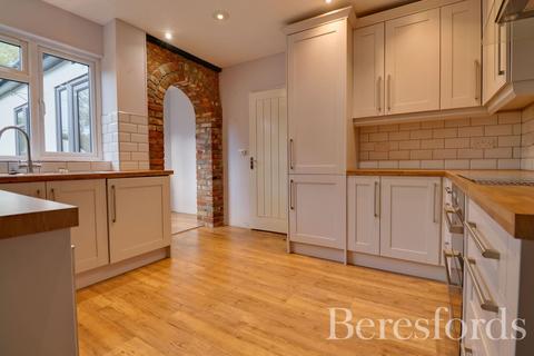 4 bedroom bungalow for sale, Goat House Lane, Hazeleigh, CM3