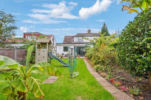 4 bedroom semi-detached house for sale, The Glen, Pinner, HA5
