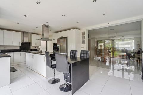 undefined, The Glen, Pinner, HA5