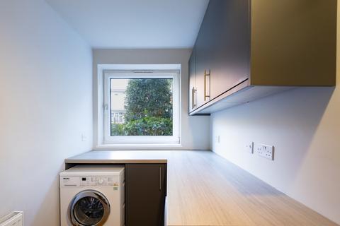 undefined, Norley Vale, SW15