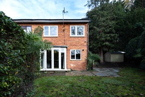 5 bedroom terraced house to rent, Norley Vale, SW15
