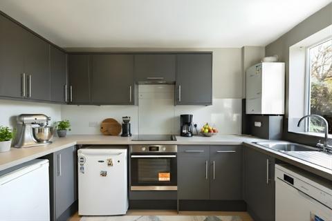 5 bedroom terraced house to rent, Norley Vale, SW15