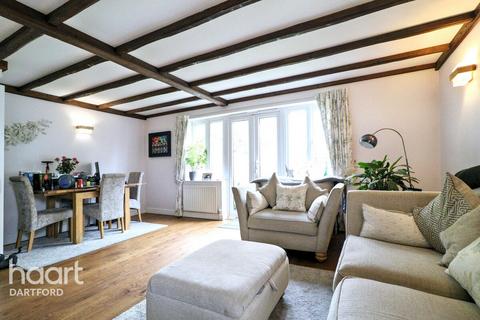 undefined, Glovers Close, WESTERHAM