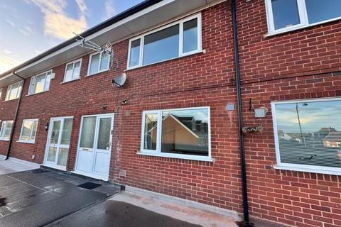 3 bedroom house to rent, Cannock Road, Cannock