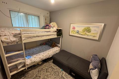 undefined, Wraysbury Close, Hounslow, TW4