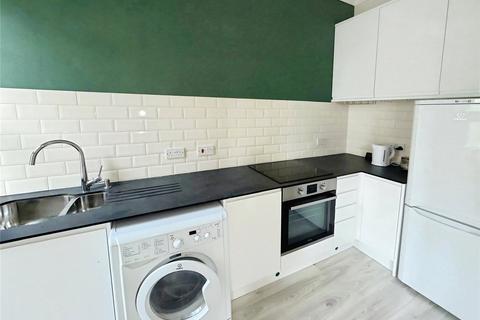 2 bedroom flat to rent, Nightingale Road, Hampshire PO5