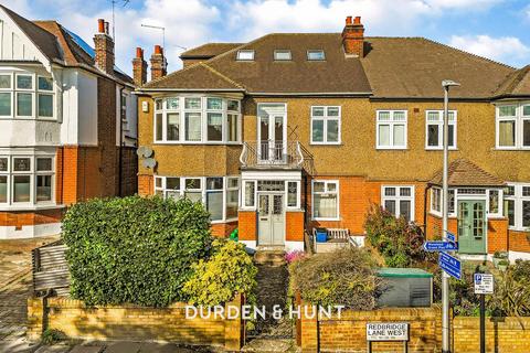 Redbridge Lane West, London E11